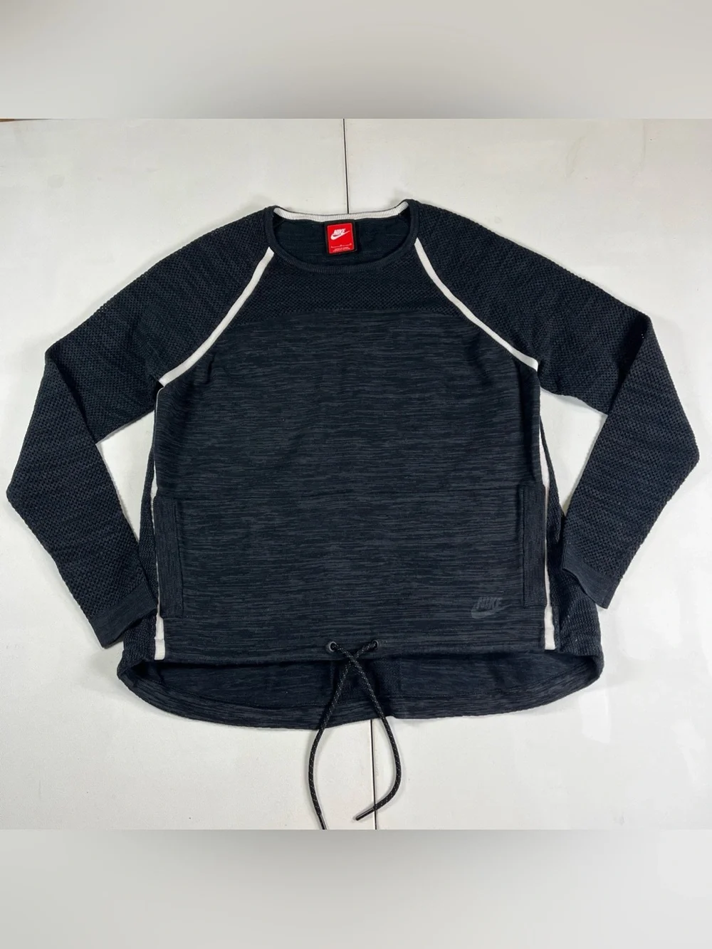 Nike Tech Knit Crew Sweatshirt Black White Training Gym Pockets Women’s L